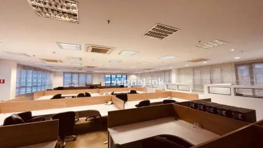 Sala Comercial para alugar, 240m² no Sítio Tamboré Alphaville, Barueri