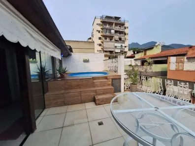 Casa de Condomínio com 3 Quartos à venda, 181m² no Freguesia (Jacarepaguá), Rio de Janeiro