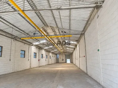 Galpão/Depósito/Armazém à venda, 737m² no Centro, Diadema