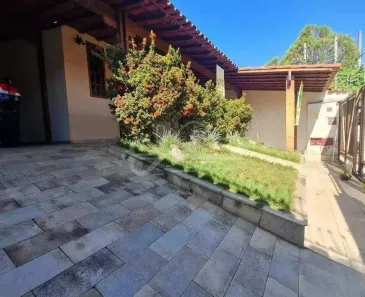 Casa com 3 Quartos à venda, 170m² no Alípio de Melo, Belo Horizonte