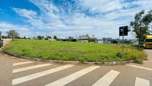 Lote/Terreno à venda, 320m² no Portal Ville Jardins, Boituva