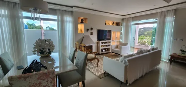 Casa com 3 Quartos para alugar, 300m² no Jardim Santa Maria, São Roque