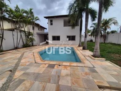 Sobrado com 4 Quartos à venda, 288m² no Jardim Karaíba, Uberlândia