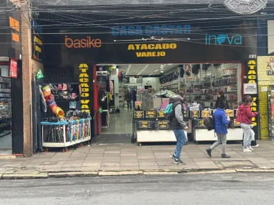 Ponto Comercial com 1 Quarto à venda, 2000m² no Centro Histórico, Porto Alegre