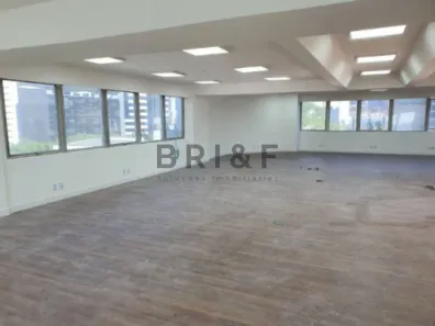 Imóvel Comercial à venda, 204m² no Cidade Monções, São Paulo