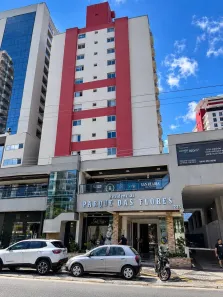 Apartamento com 2 Quartos para alugar, 75m² no Centro, Itajaí