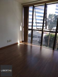 Sala Comercial com 1 Quarto à venda, 35m² no Moinhos de Vento, Porto Alegre