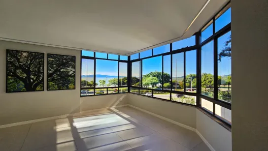 Apartamento com 3 Quartos à venda, 206m² no Agronômica, Florianópolis
