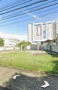 Lote/Terreno à venda, 858m² no Vila Mathias, Santos
