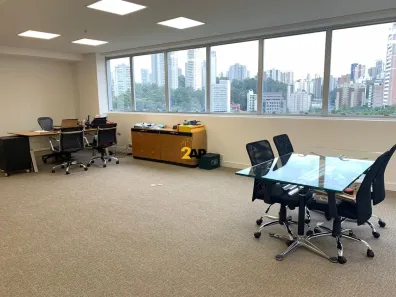 Sala Comercial à venda, 125m² no Vila Andrade, São Paulo