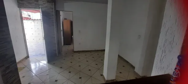 Casa com 2 Quartos para alugar, 10m² no Piratininga, Niterói
