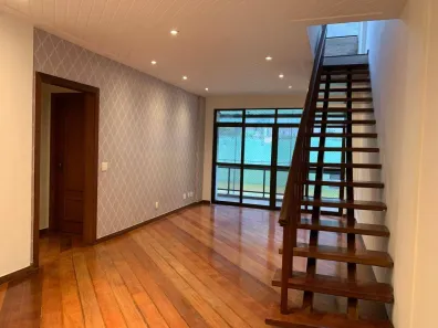 Apartamento com 3 Quartos para alugar, 147m² no Centro, Petrópolis