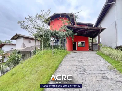 Casa com 3 Quartos à venda, 200m² no Centro, Blumenau
