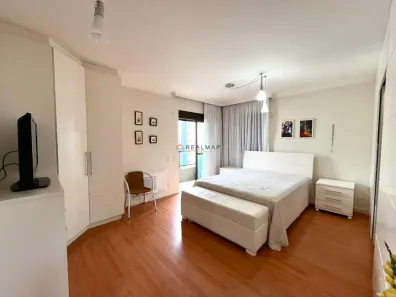 Apartamento com 4 Quartos para alugar, 175m² no Centro, Florianópolis