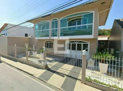 Casa com 3 Quartos à venda, 220m² no Ipiranga, São José
