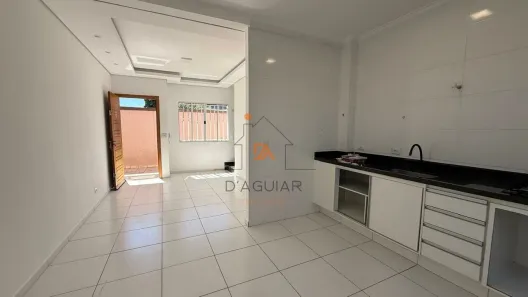 Casa com 2 Quartos para alugar, 55m² no Vila Mazzei, São Paulo