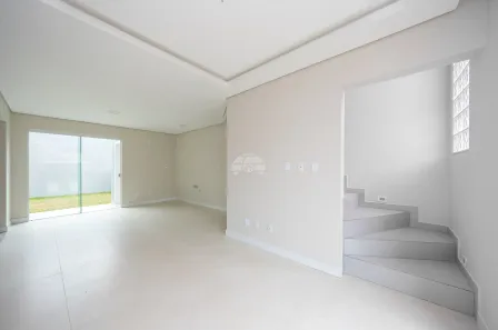 Sobrado com 4 Quartos à venda, 135m² no São Marcos, Campo Largo