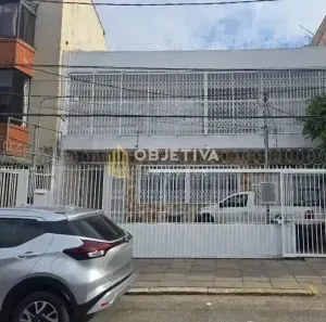 com 1 Quarto para alugar, 400m² no Santa Cecília, Porto Alegre