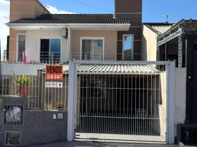 Sobrado com 3 Quartos à venda, 90m² no Forquilhas, São José