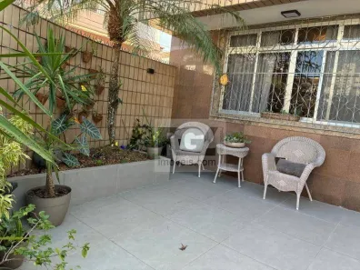 Casa com 4 Quartos à venda, 127m² no Ponta da Praia, Santos