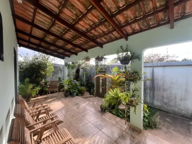 Casa com 3 Quartos à venda, 247m² no Jardim Brasil, Goiânia