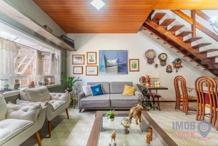 Casa com 4 Quartos à venda, 220m² no Chácara das Pedras, Porto Alegre