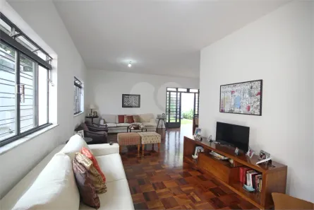 Casa com 3 Quartos à venda, 198m² no Jardim das Bandeiras, São Paulo