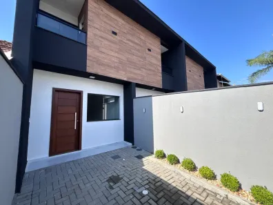 Casa com 2 Quartos à venda, 67m² no Ulysses Guimarães, Joinville