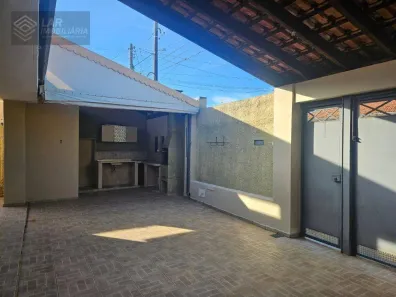 Casa com 3 Quartos à venda, 144m² no Centro, Botucatu