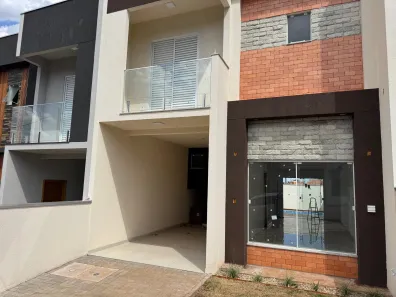 Casa de Condomínio com 3 Quartos à venda, 130m² no Jardim Ecoville I, Cambé
