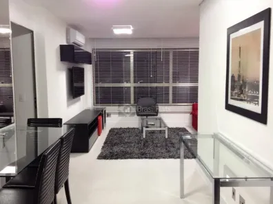 Flat com 2 Quartos para alugar, 75m² no Jardim das Acácias, São Paulo