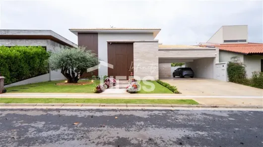 Casa de Condomínio com 5 Quartos à venda, 453m² no Jardins Munique, Goiânia
