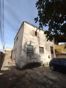Casa com 4 Quartos à venda, 180m² no Bernardo Monteiro, Contagem
