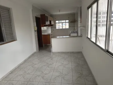 Casa com 5 Quartos para alugar, 75m² no Jardim Maristela, São Paulo