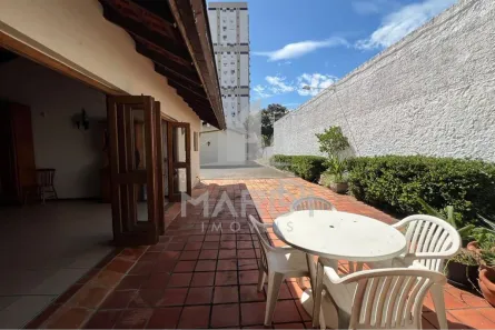 Casa com 3 Quartos à venda, 360m² no Santana, Porto Alegre
