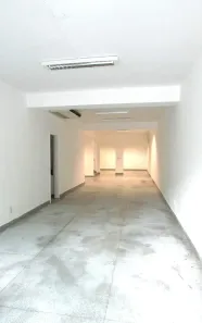 Ponto Comercial para alugar, 240m² no Santa Efigênia, Belo Horizonte