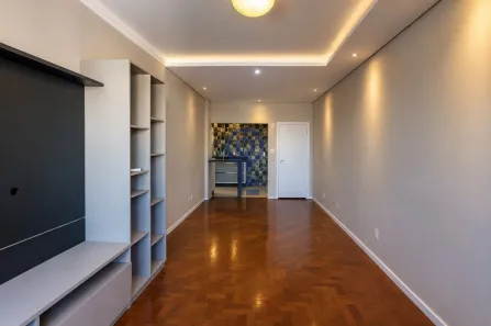 Apartamento com 2 Quartos para alugar, 74m² no Centro, Florianópolis