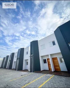 Casa de Condomínio com 2 Quartos à venda, 70m² no Rio do Ouro, Caraguatatuba