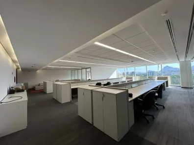 Sala Comercial com 1 Quarto para alugar, 680m² no Barra Olímpica, Rio de Janeiro