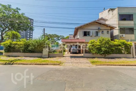 Casa com 5 Quartos à venda, 253m² no Jardim Itu, Porto Alegre