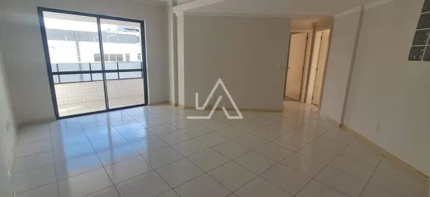 Apartamento com 2 Quartos para alugar, 75m² no Centro, Passo Fundo