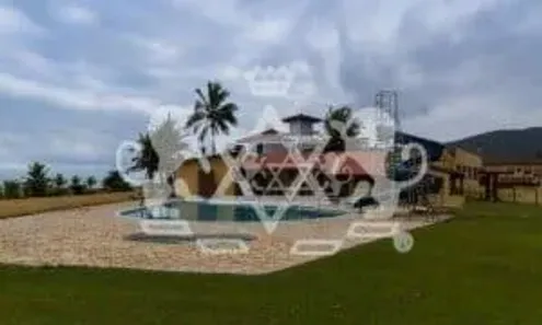 Prédio Comercial com 12 Quartos à venda, 255m² no Balneário Copacabana, Caraguatatuba