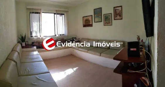 Sobrado com 4 Quartos à venda, 249m² no Pinheirinho, Santo André