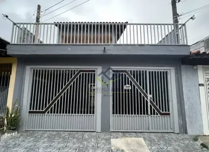Sobrado com 3 Quartos à venda, 200m² no Jardim Santo Antônio, Suzano