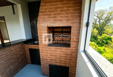 Apartamento com 3 Quartos para alugar, 170m² no São João do Rio Vermelho, Florianópolis