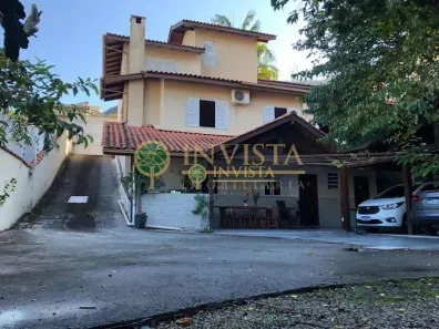 Casa com 5 Quartos à venda, 235m² no Trindade, Florianópolis