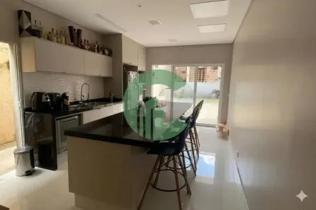 Sobrado com 4 Quartos para alugar, 228m² no Campestre, Santo André