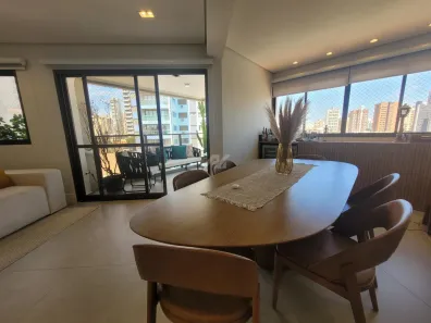 Apartamento com 3 Quartos à venda, 207m² no Cambuí, Campinas