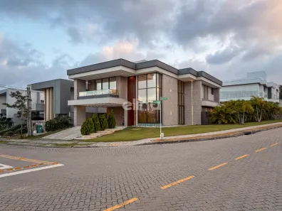 Casa de Condomínio com 4 Quartos à venda, 352m² no Cidade Alpha, Eusébio