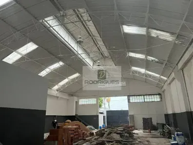 Galpão/Depósito/Armazém para alugar, 1350m² no Campestre, Santo André